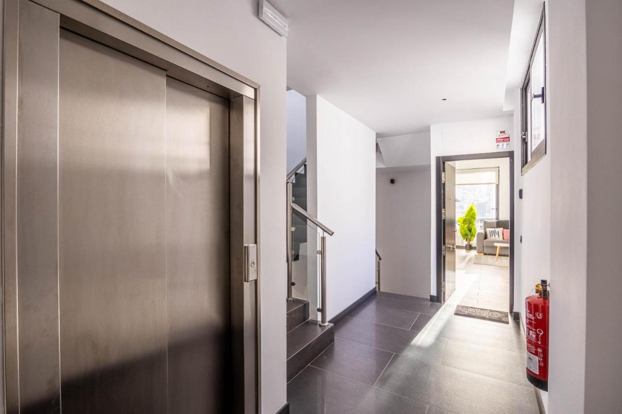 Nervión Suites 1 - Vacacional Sevilla Exterior foto